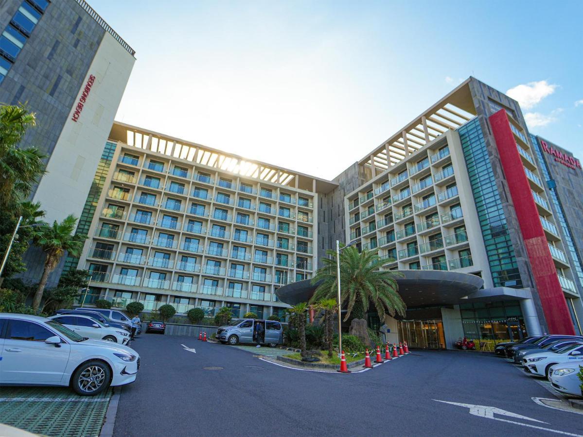 Ramada By Wyndham Jeju Hamdeok Hotel Eksteriør billede
