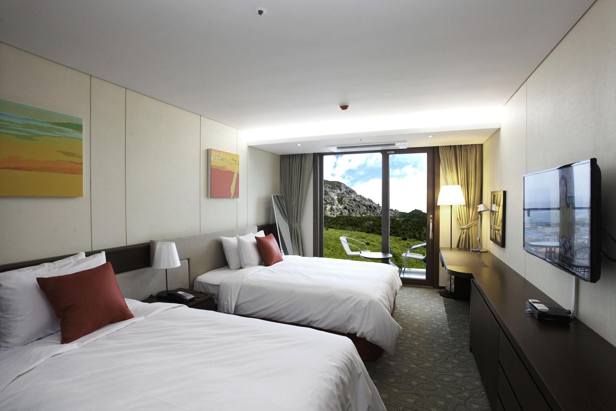 Ramada By Wyndham Jeju Hamdeok Hotel Eksteriør billede