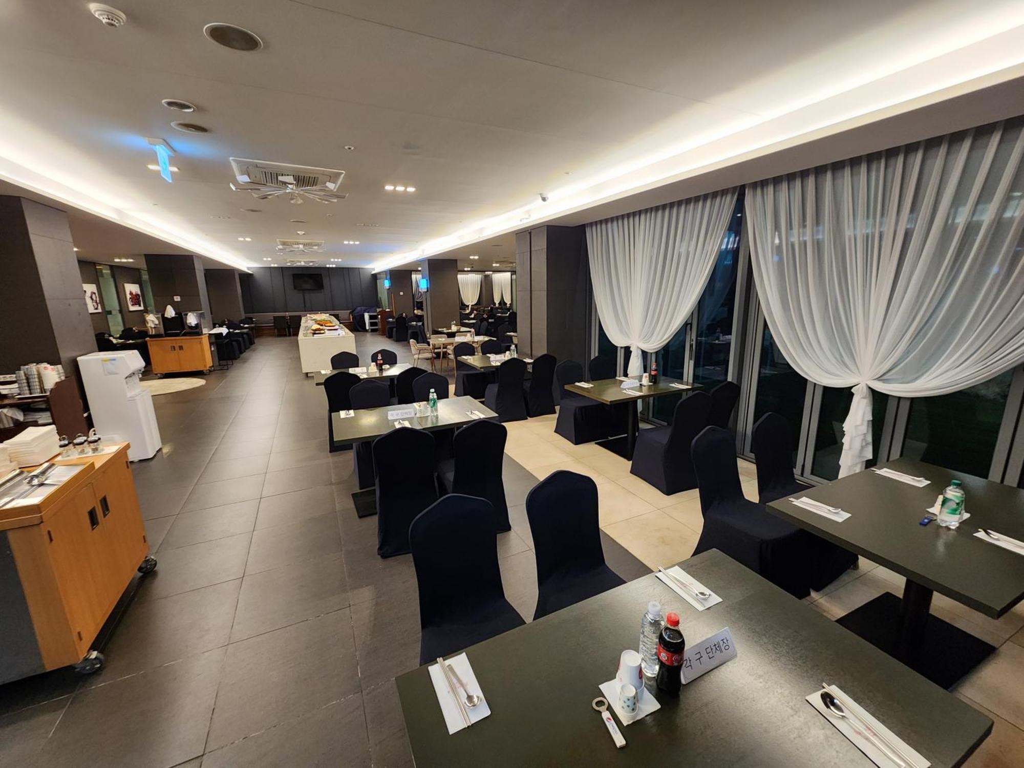 Ramada By Wyndham Jeju Hamdeok Hotel Eksteriør billede