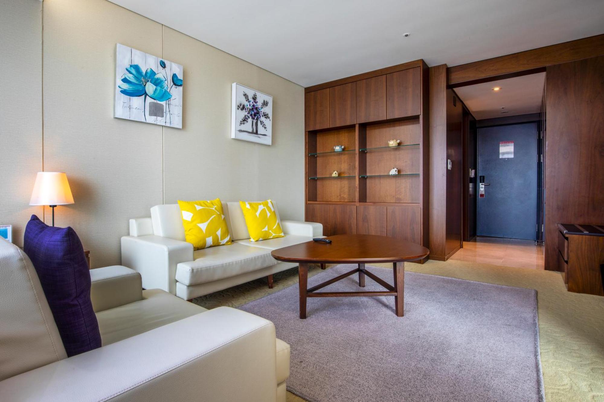 Ramada By Wyndham Jeju Hamdeok Hotel Eksteriør billede