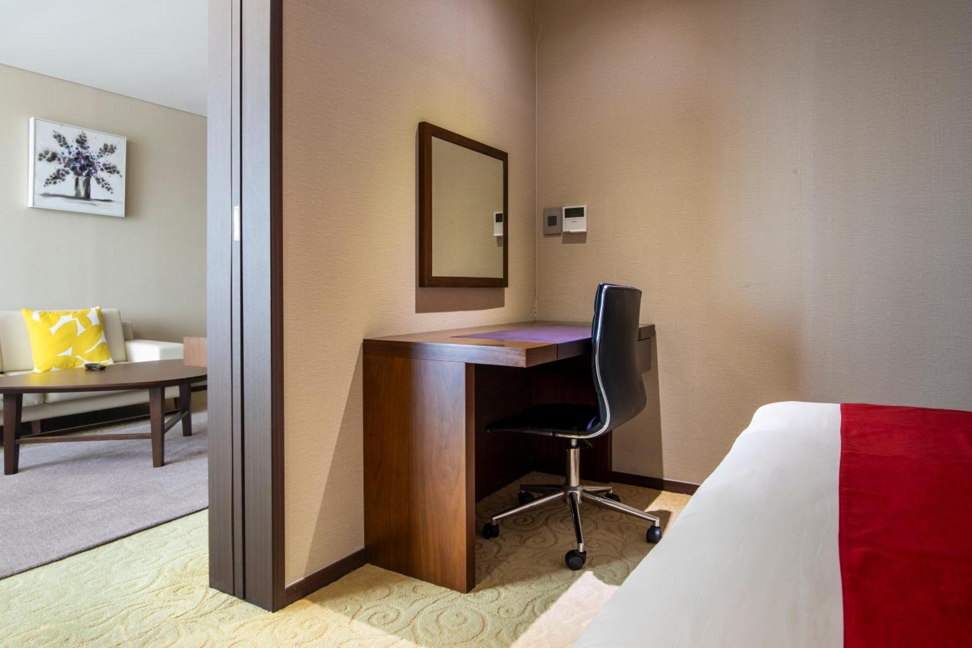 Ramada By Wyndham Jeju Hamdeok Hotel Eksteriør billede
